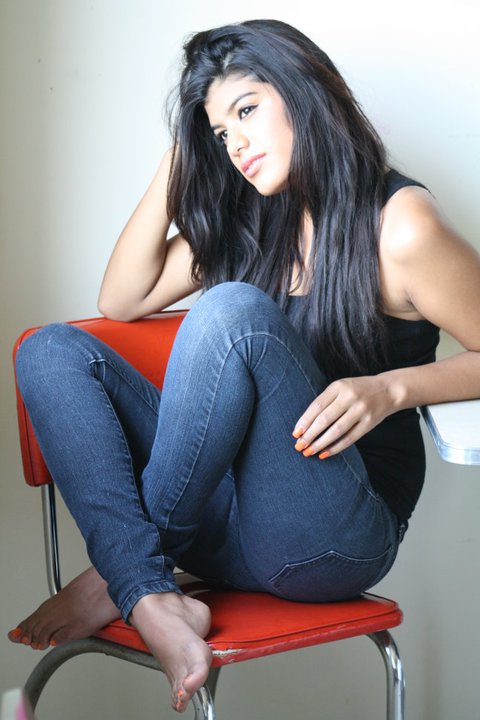 Female model photo shoot of Perla_DelRio by Rob Fav