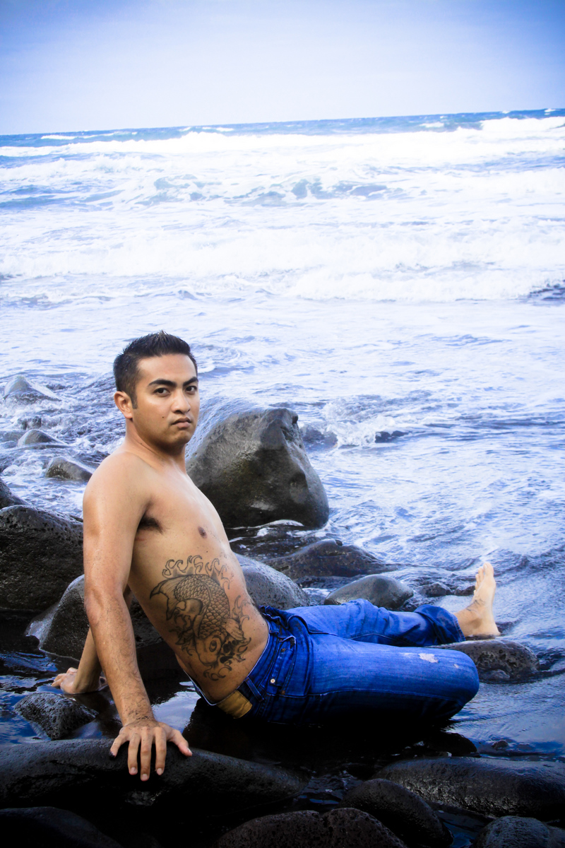Male model photo shoot of Raymond Kanehailua in Pololu Valley, HI