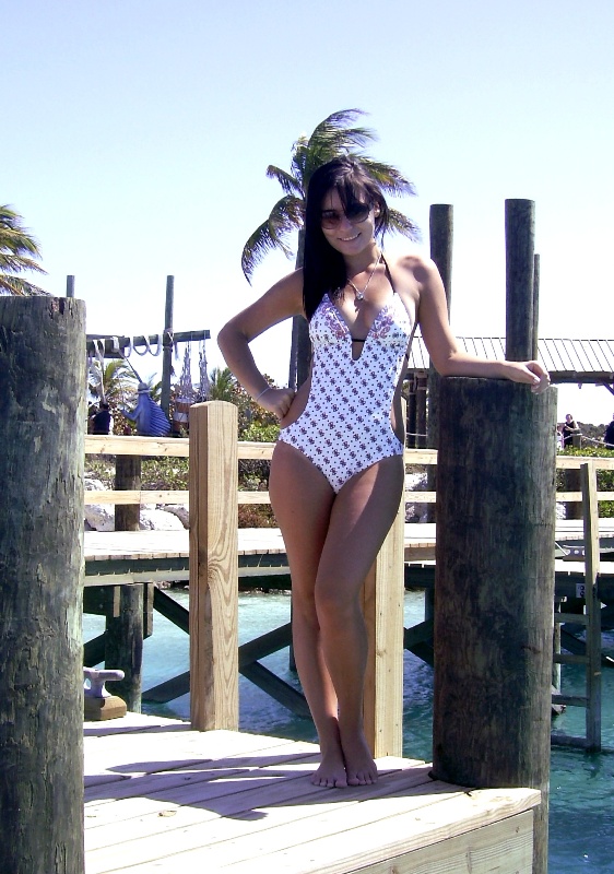 Female model photo shoot of SexySofi in Bahamas