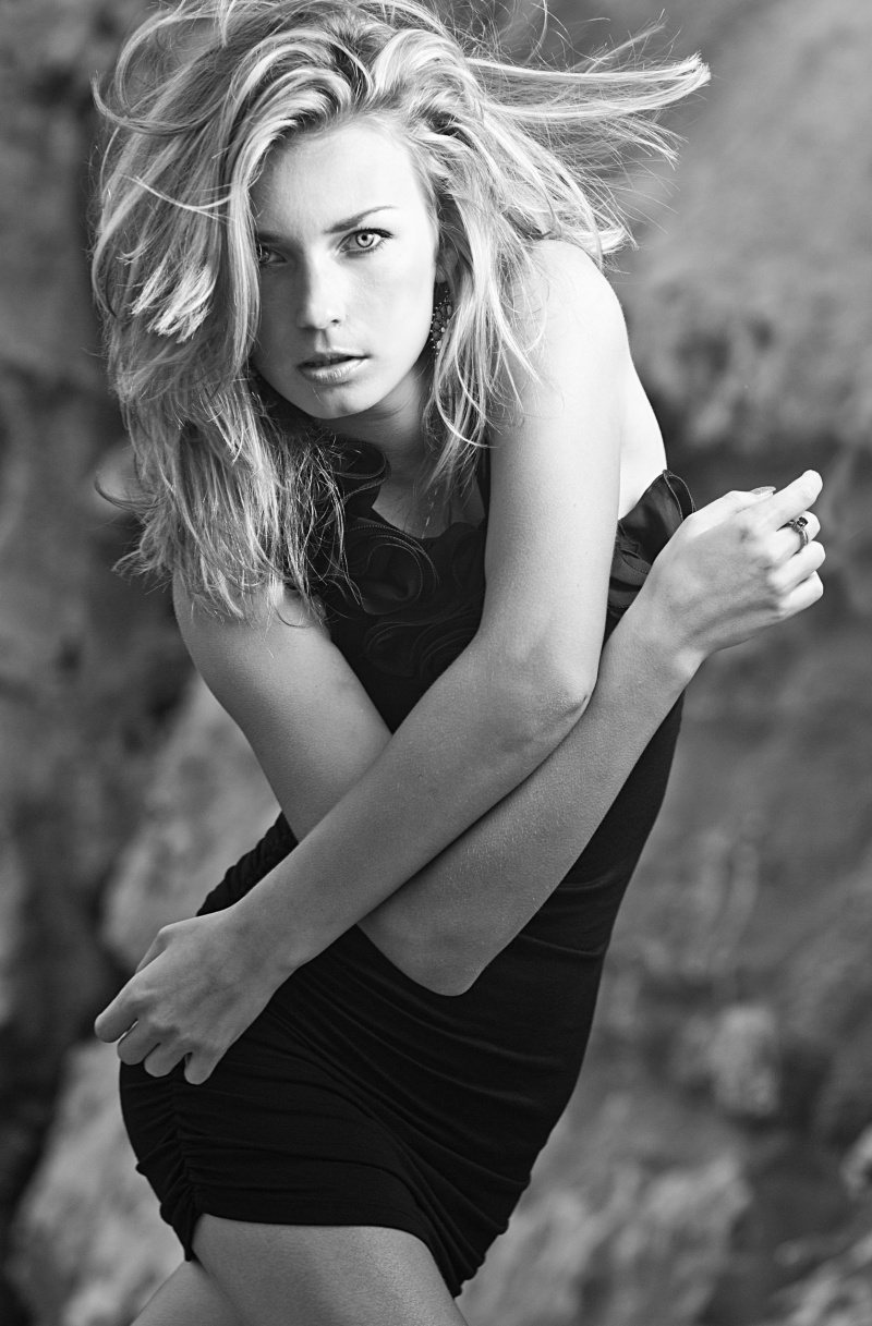 Female model photo shoot of Anna Kenn