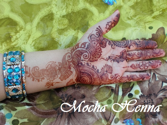 Female model photo shoot of Mocha Henna