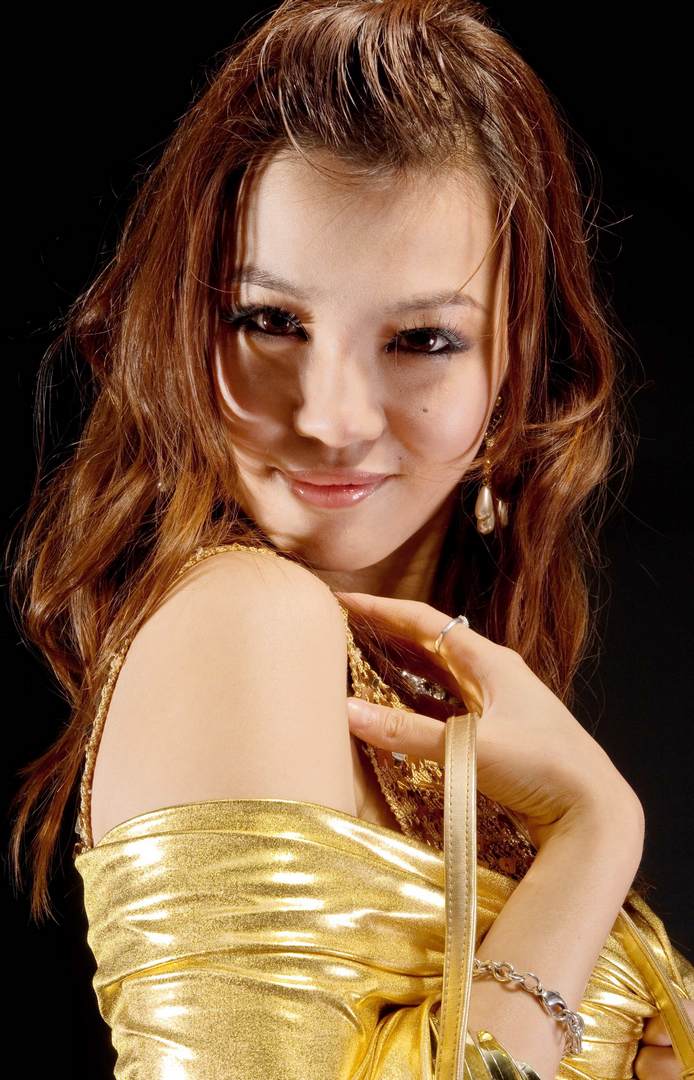 Female model photo shoot of Angela Lei
