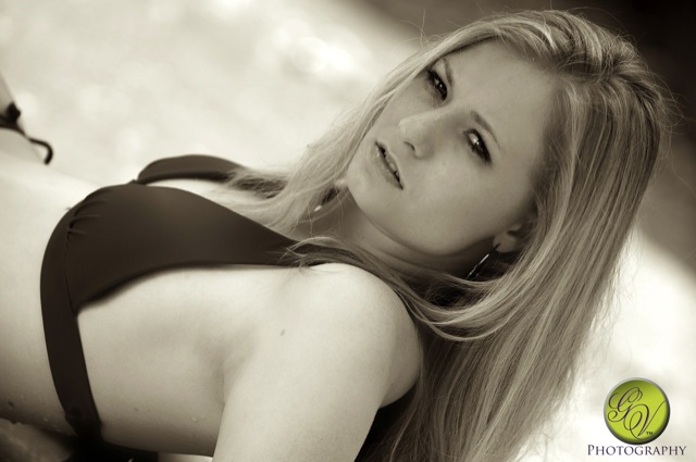 Female model photo shoot of Lizzie  by Garvans Photography