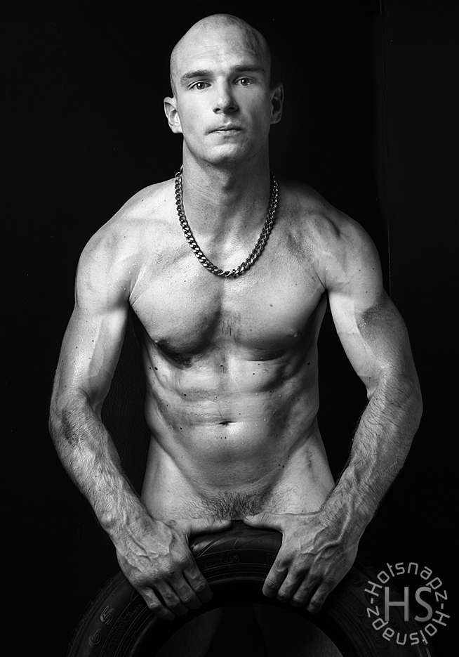 Male model photo shoot of Chrissyhot by HOTSNAPZ