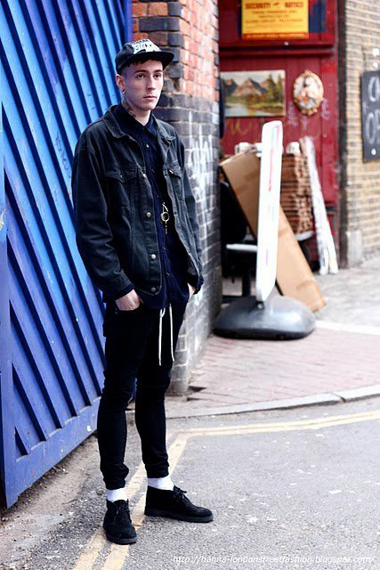 Male model photo shoot of Nick Dunleavy in brick lane