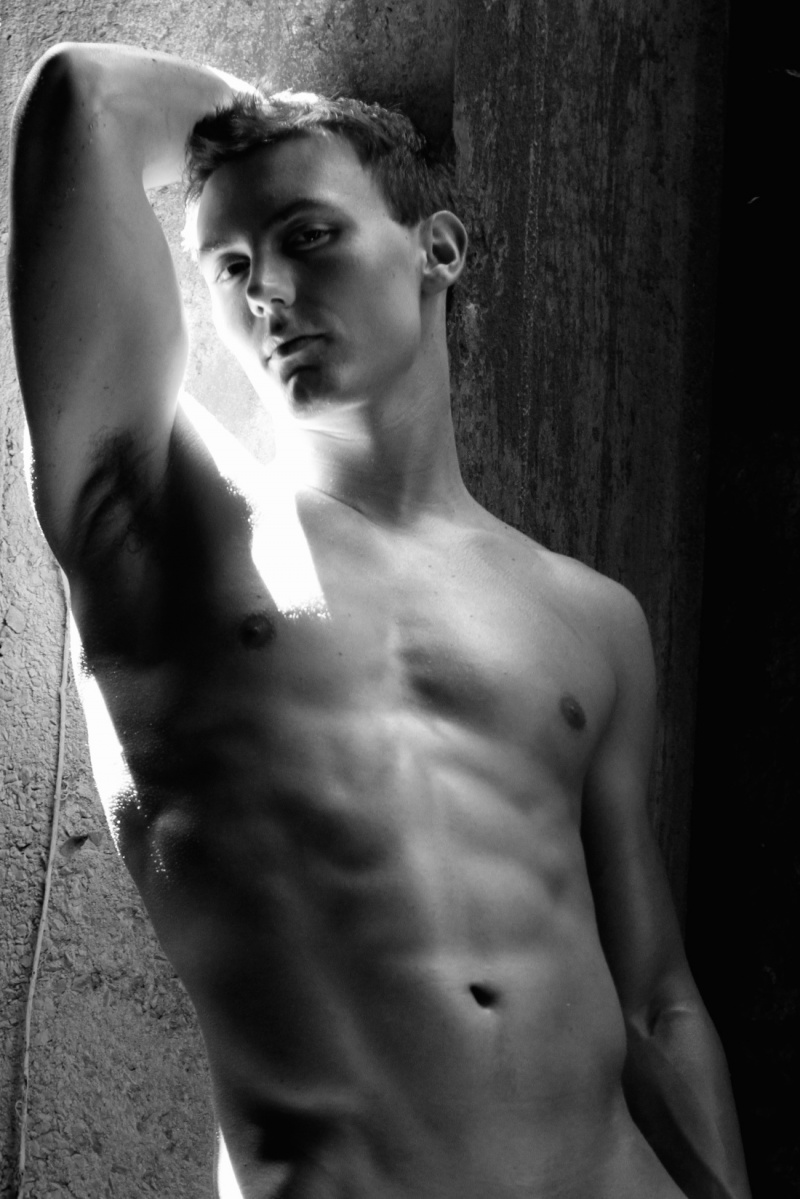 Male model photo shoot of Austin Mikell