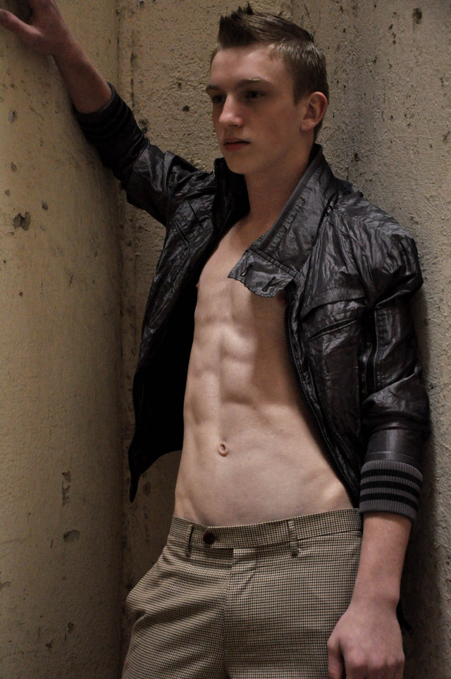Male model photo shoot of Nathan Paul in Downtown Dallas