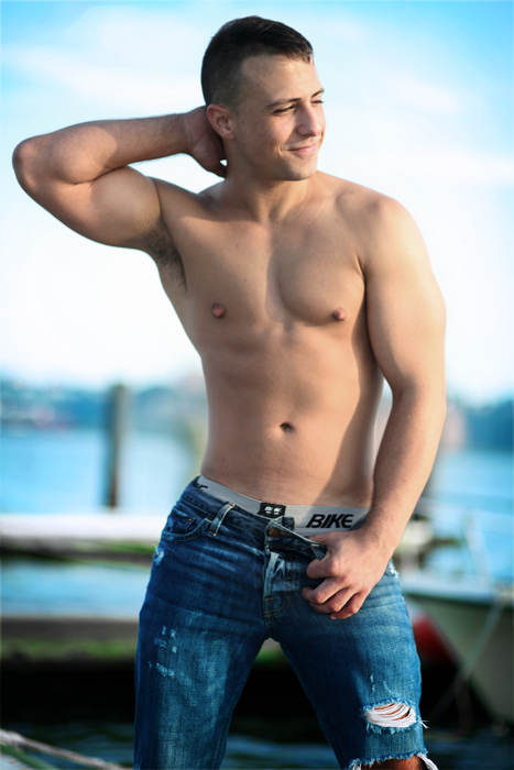 Male model photo shoot of Jesse Mancuso
