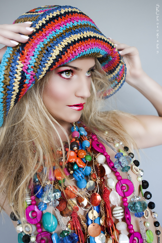 Female model photo shoot of GUAPA Beauty by SKCphotography