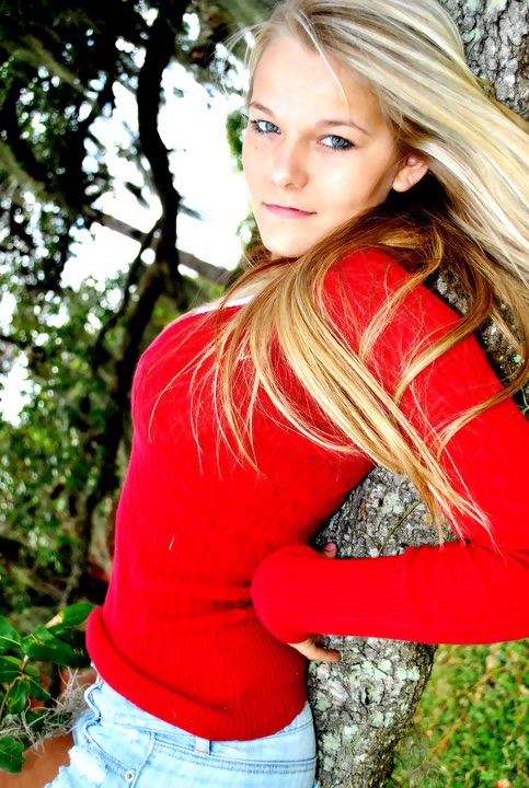 Female model photo shoot of Brooke Elaine Frasure in Lake Lizzie, Saint Cloud, Florida