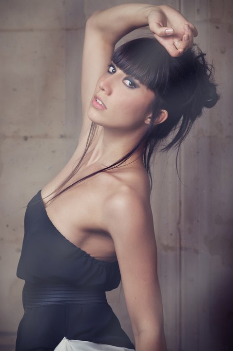 Female model photo shoot of Maeva Helsly