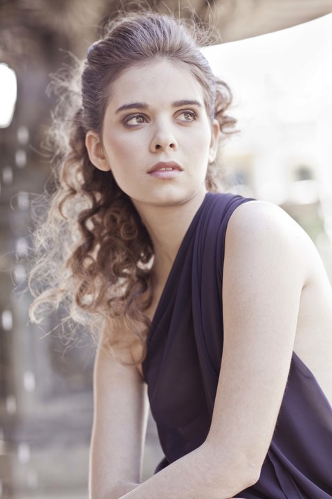 Female model photo shoot of Maeva Helsly