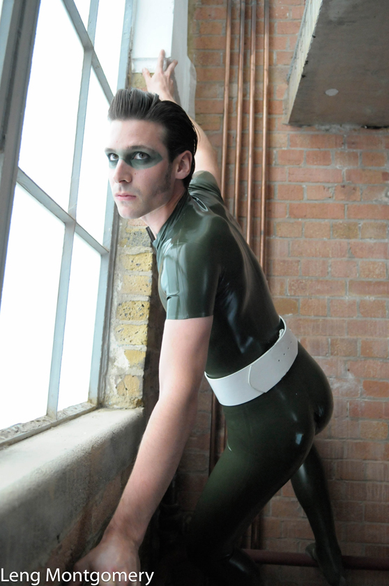 Male model photo shoot of Nicholas Lister