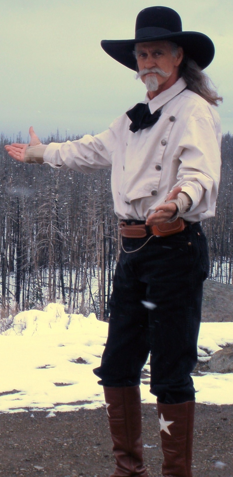 Male model photo shoot of Alan Fox in Yellowstone Park