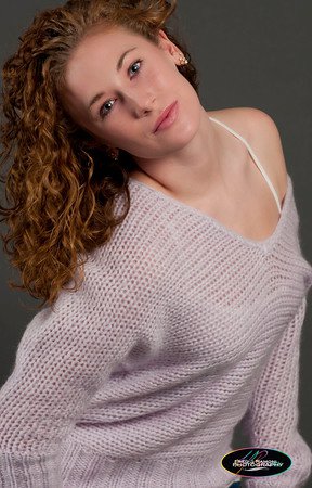 Female model photo shoot of Stephanie Lindeman