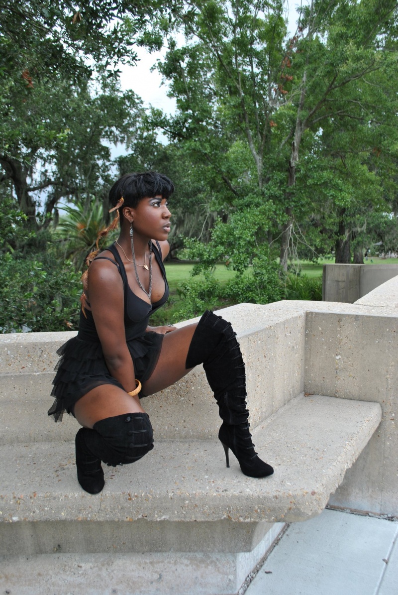 Female model photo shoot of Jasmin Robinson  in new orleans