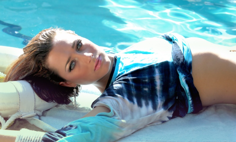 Female model photo shoot of Dana Jamison