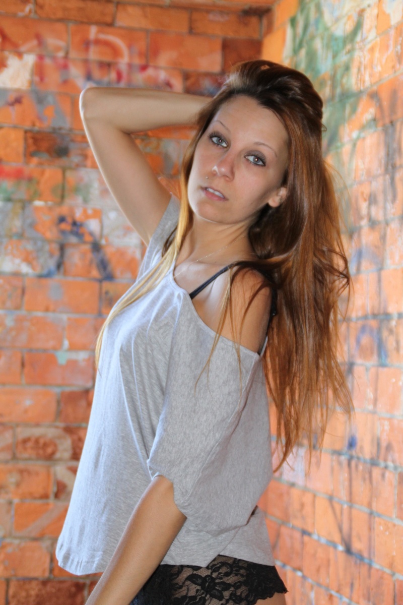 Female model photo shoot of Taryn M Hanifan by PauliesPictures