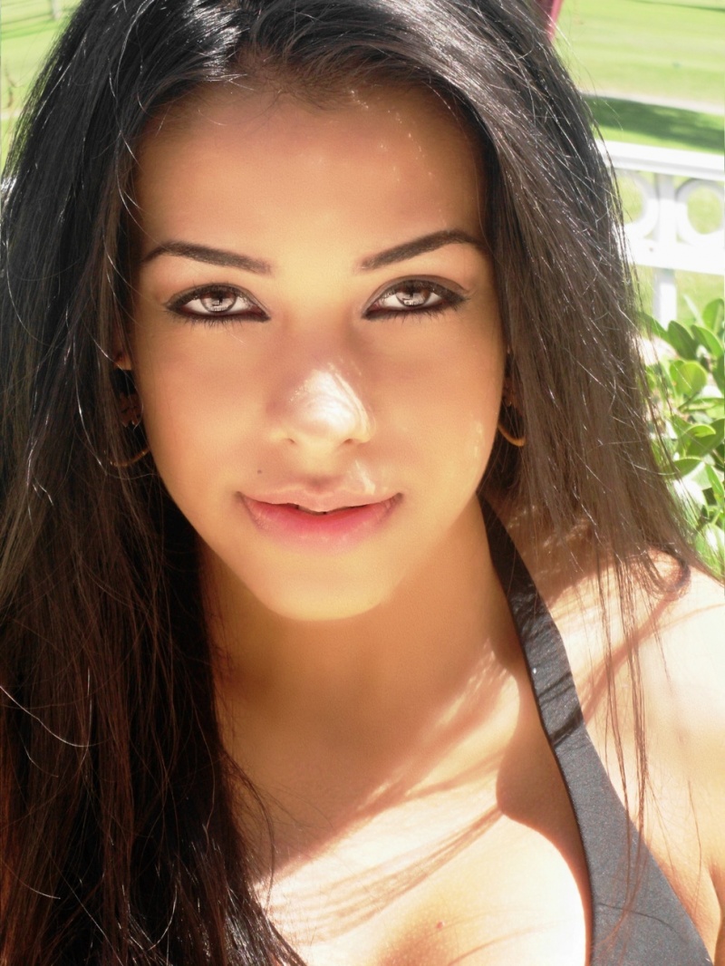 Female model photo shoot of Elaina Salinas