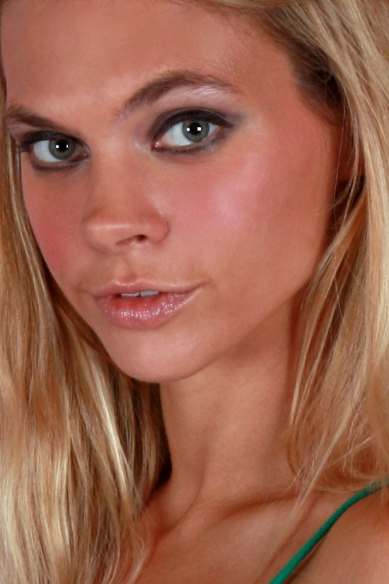 Female model photo shoot of Brooke Boehm