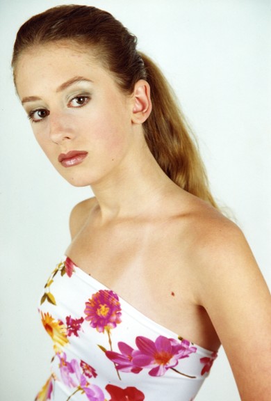 Female model photo shoot of Maria Engler