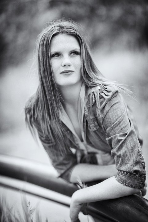 Female model photo shoot of Jaclyn Smyth