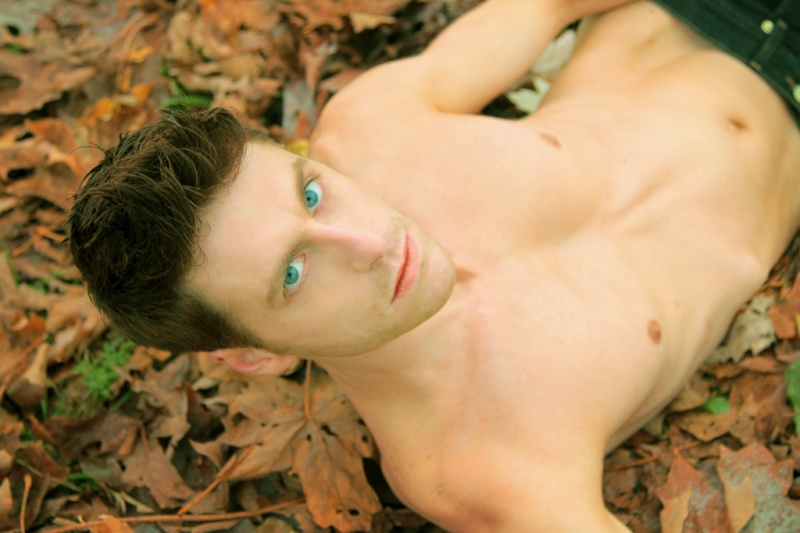 Male model photo shoot of MicLyon