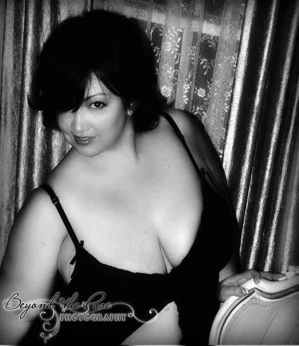 Female model photo shoot of Venus Valentine by TimelessPinupandBoudoir in Central NY