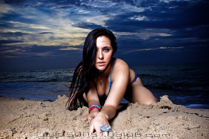 Female model photo shoot of Megan BlackCat De-Vita
