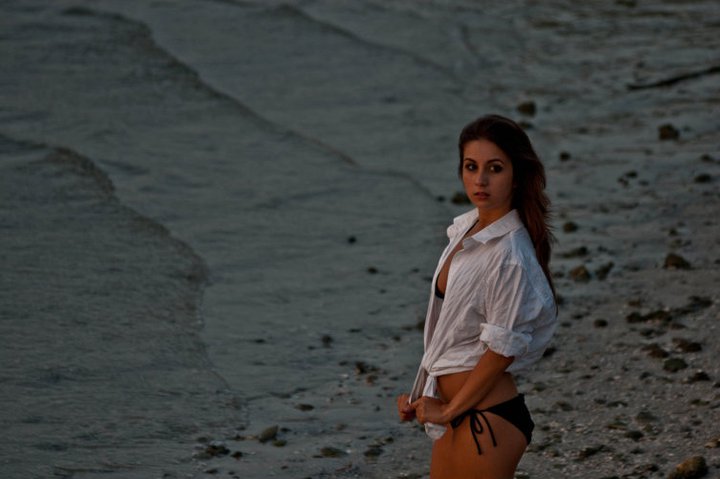Female model photo shoot of Stephany Perdomo in Apollo Beach, FL