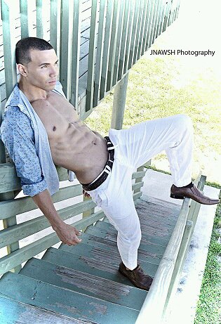 Male model photo shoot of Eric Patterson