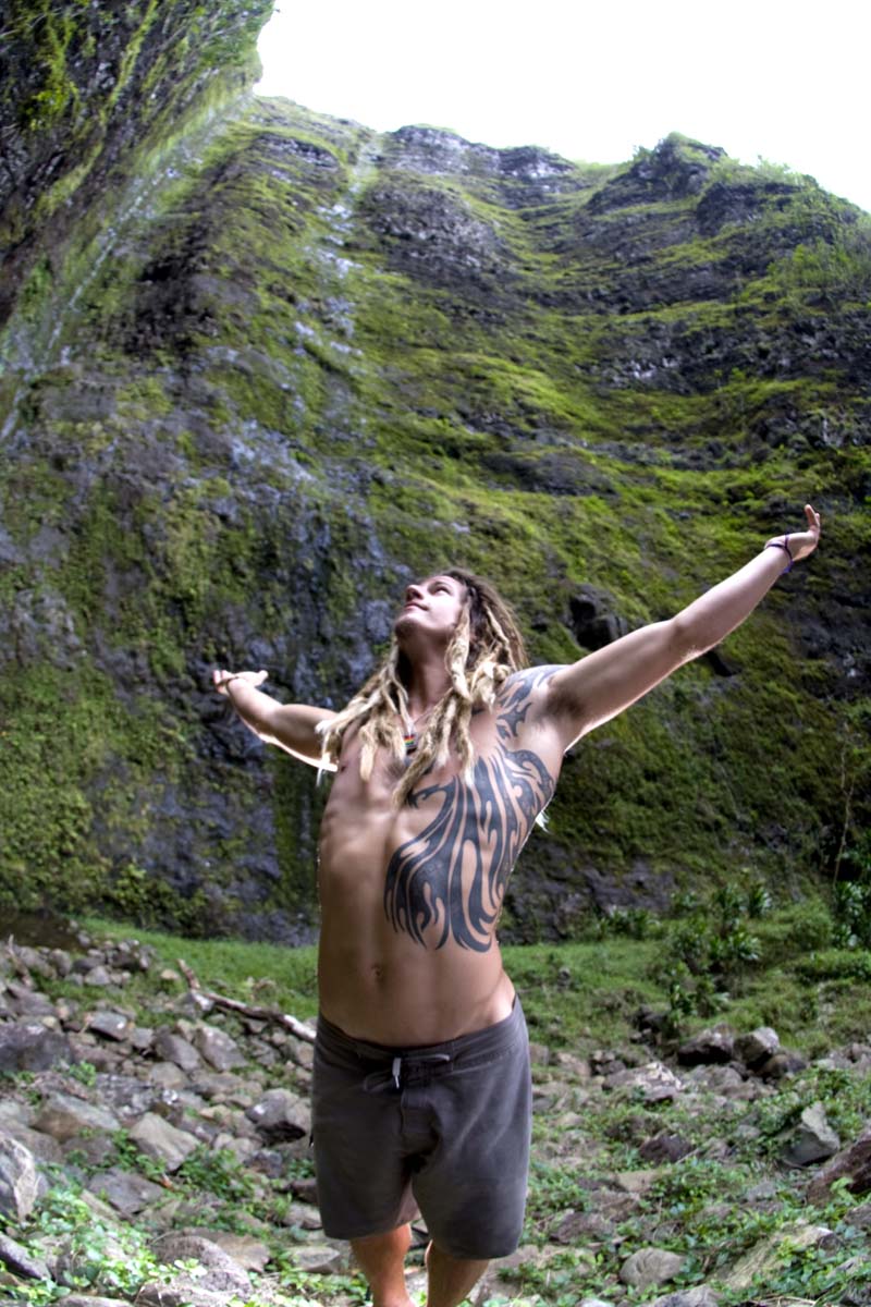 Male model photo shoot of Byron Lamakuokanoeau by orrin nakanelua in Windward Oahu