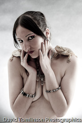 Female model photo shoot of Vicky Venomous by david tomlinson in Boronia