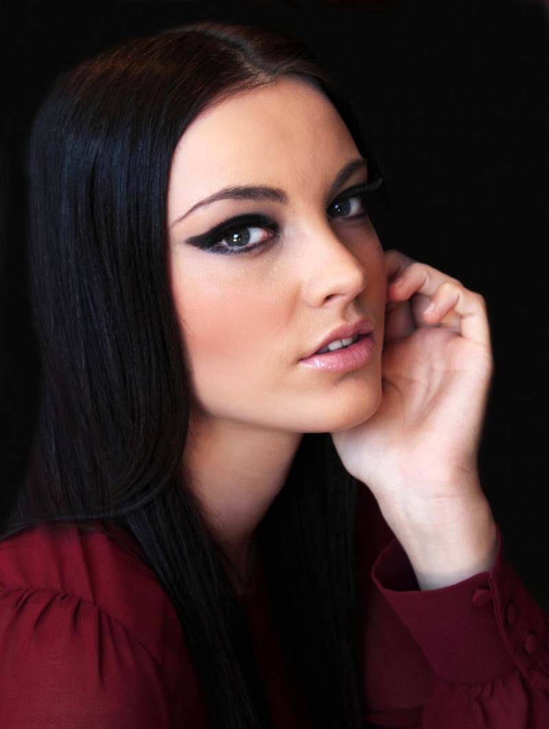 Female model photo shoot of Mikaela Jayne