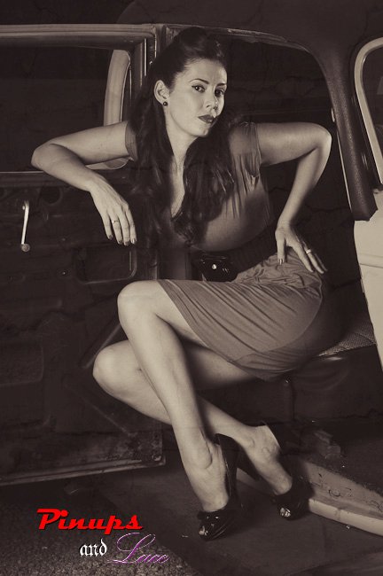 Female model photo shoot of Elizabeth London