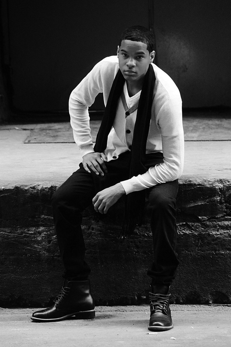 Male model photo shoot of Gregory Weathersby