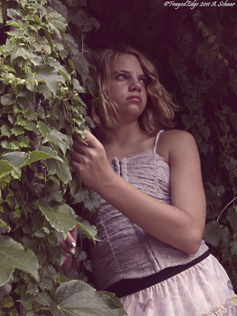 Female model photo shoot of FrayedEdge-Anne in Troy, OH Mega 5 Groupshoot