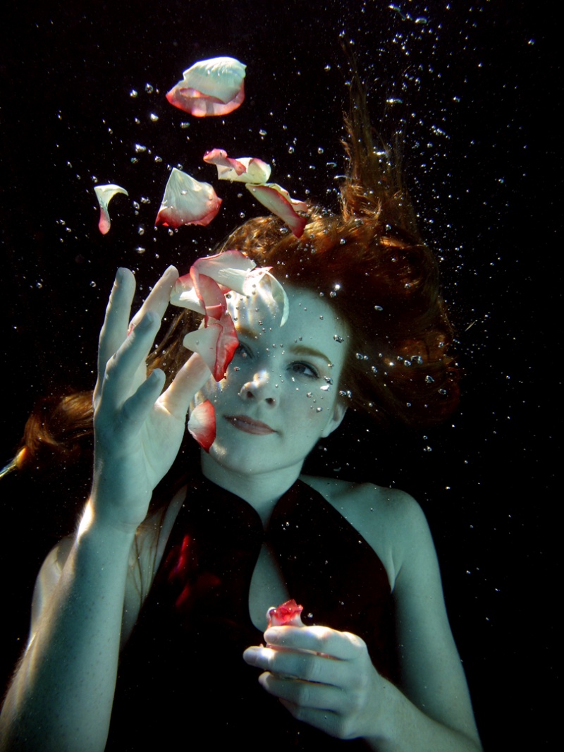 Male and Female model photo shoot of Ken Myers Underwater and Heatherly Navarre in Garland