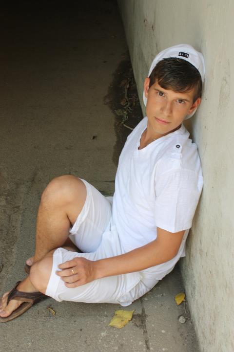 Male model photo shoot of Damir Kasumovic
