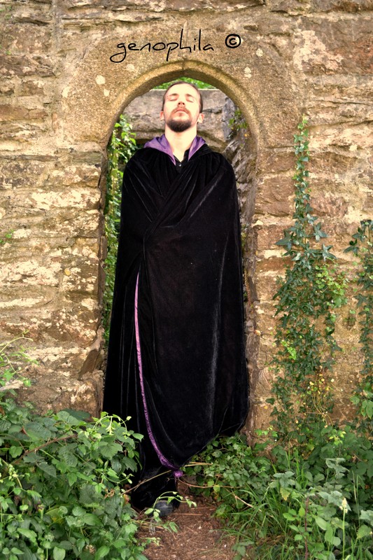 Male model photo shoot of xXxRAVENxXx by Tony Pattinson in Plymouth
