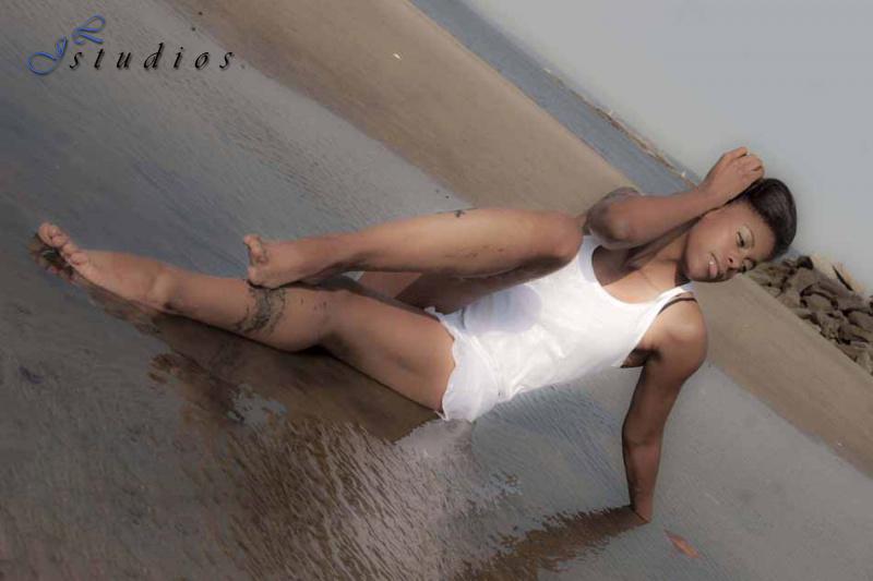 Male and Female model photo shoot of jlstudios07 and Chimere Starr