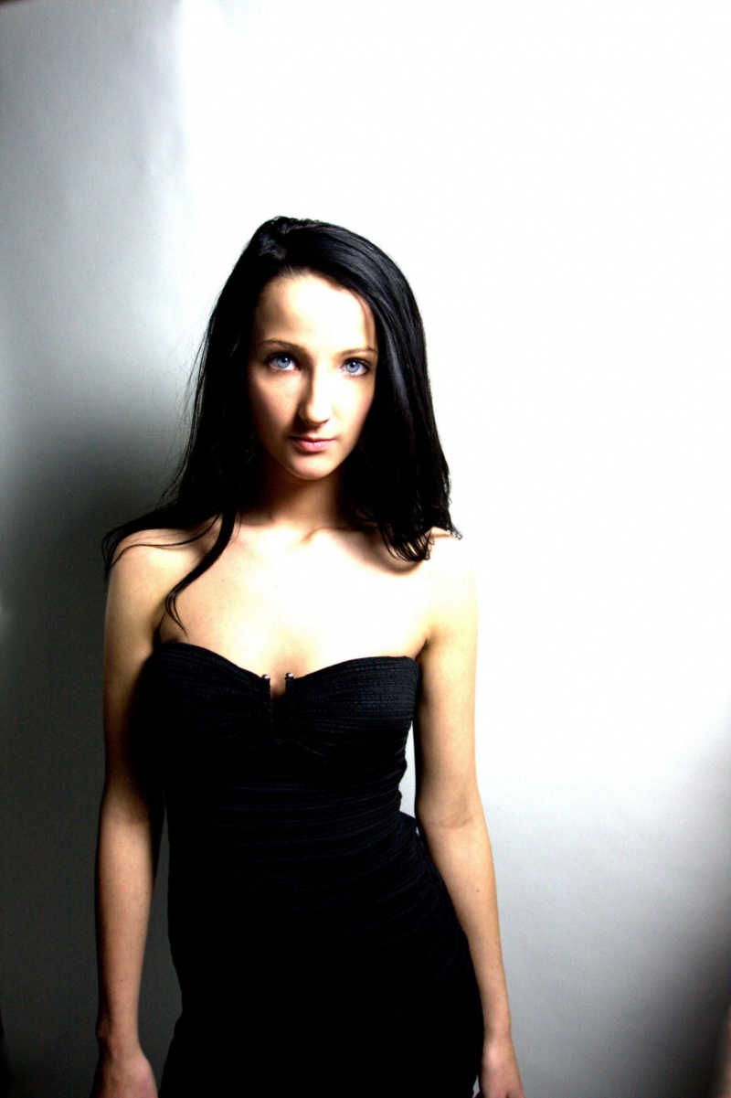 Female model photo shoot of Ashley Tenenbaum 