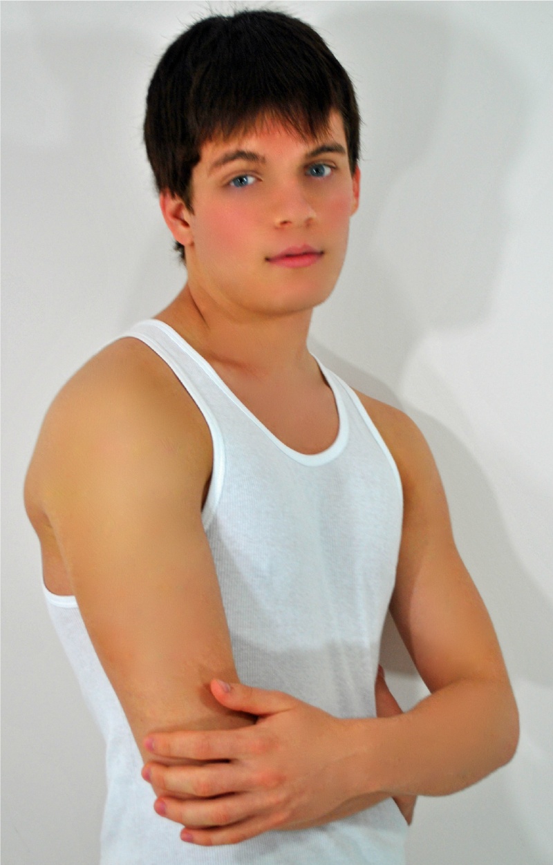 Male model photo shoot of Mykel Lande