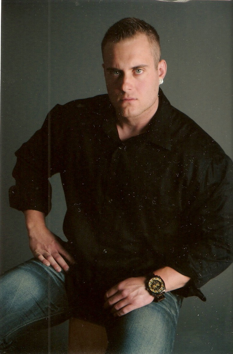 Male model photo shoot of MarkHaynes