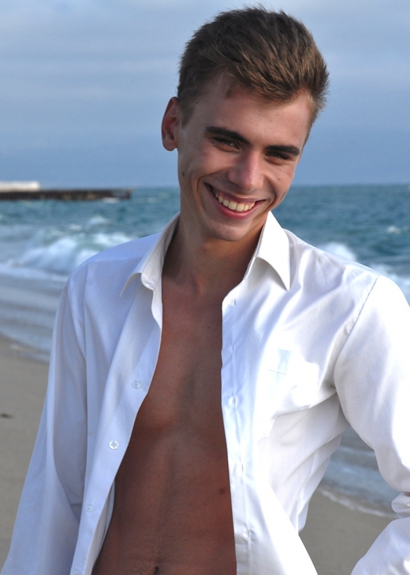 Male model photo shoot of IgorSpr