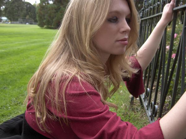Female model photo shoot of Lynsay Diane Beck in Avery Park Rosegarden