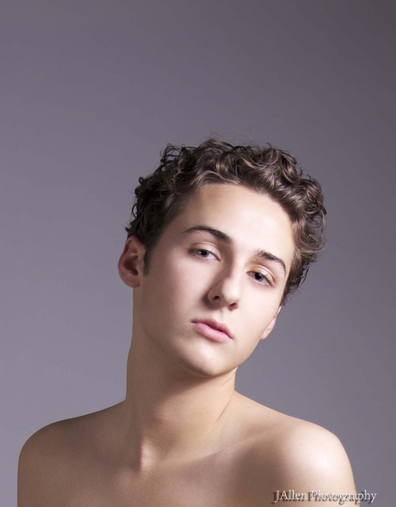 Male model photo shoot of JustinDavidBurns