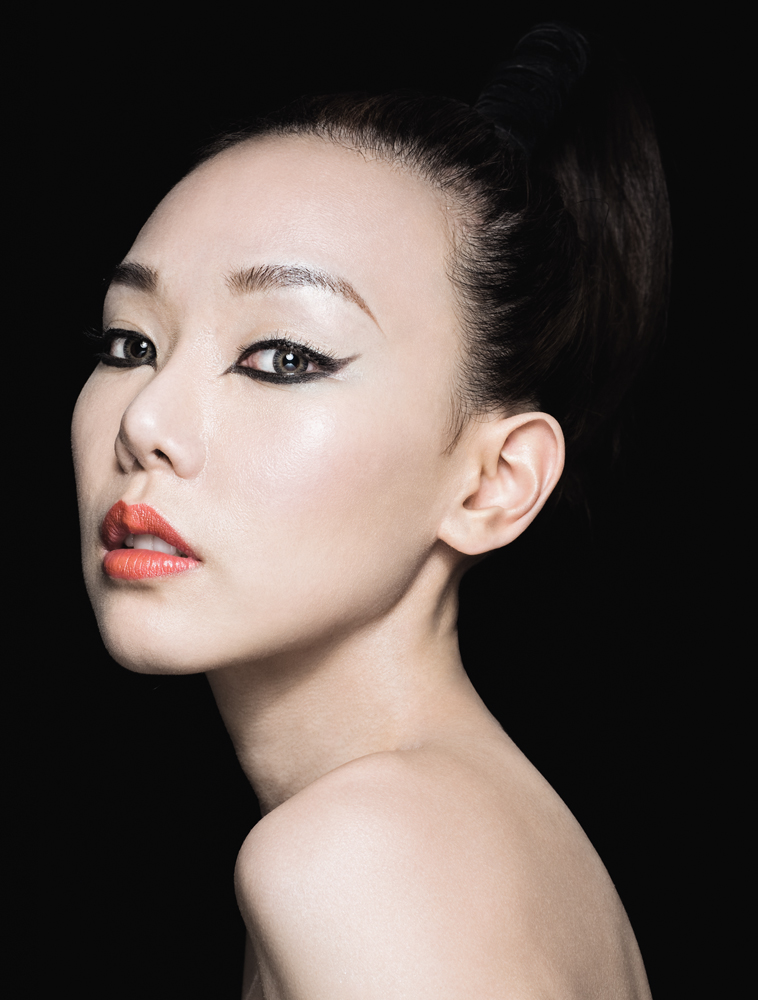 Female model photo shoot of Maurine Chen