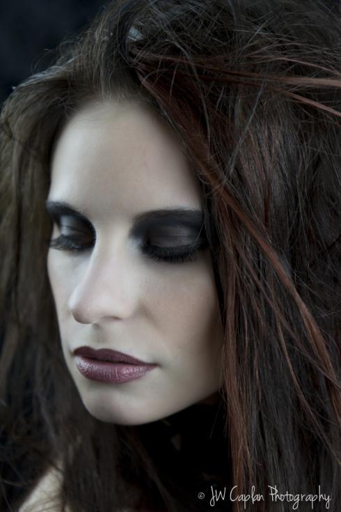 Female model photo shoot of Carolina Tovar