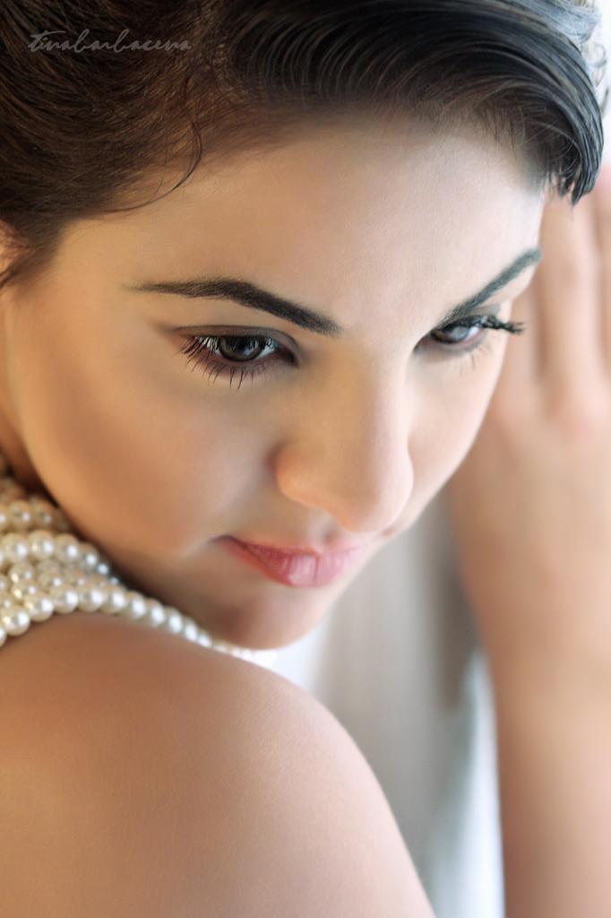 Female model photo shoot of tinabarbacena in Dubai UAE